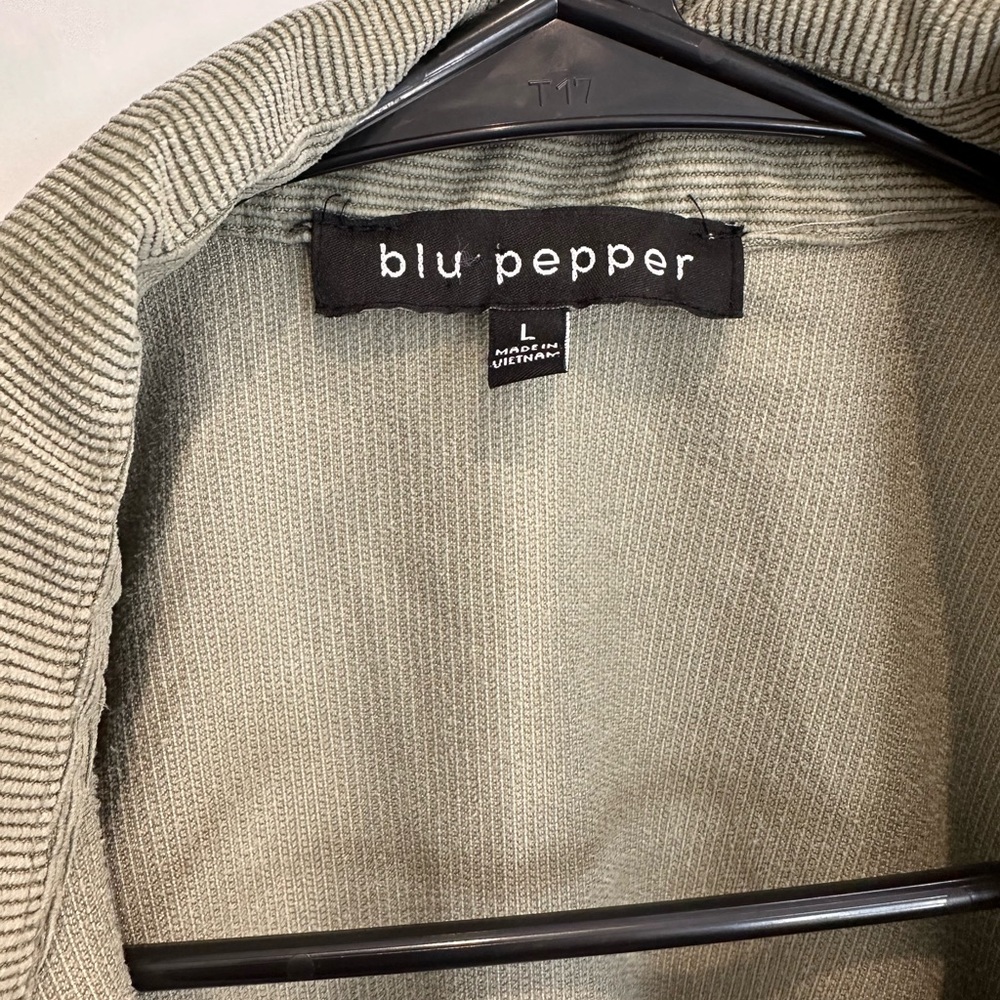 Green Ribbed Cropped Jacket - Picture 5 of 5